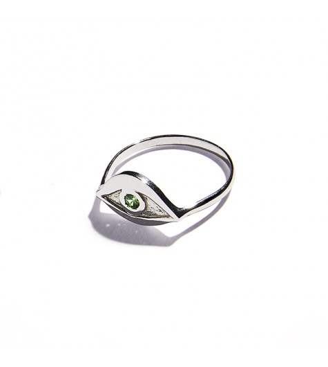 White Gold & Tsavorite Eye Ring